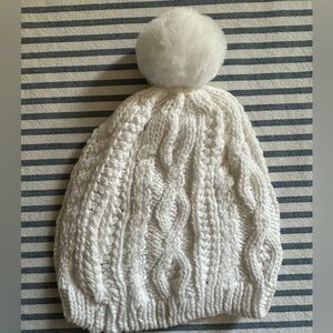 White knit pompom hat 12 month new without tags